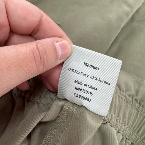 Varley Shorts Womens Medium Green Jonas Paper Bag Waist Casual Relaxed Fit - Picture 6 of 9